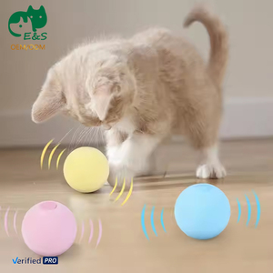 E & S Smart Interactive Kitten Kitty Toy Eco-Friendly Squeaky Catnip Training Ball Hecho de material EVA duradero Caja de embalaje - Product Image 1