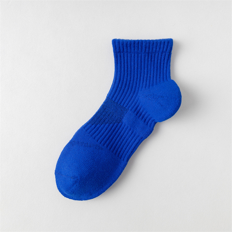 Blue short tubes