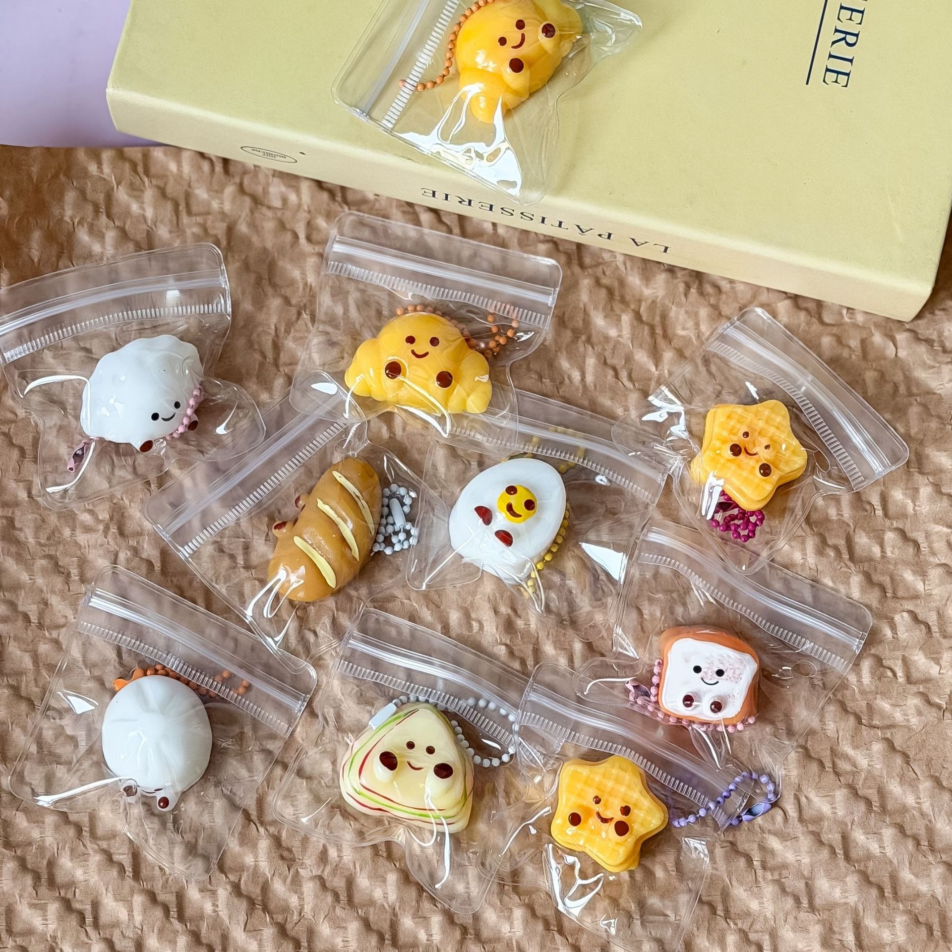 Juguetes de comida en miniatura - Estilos aleatorios