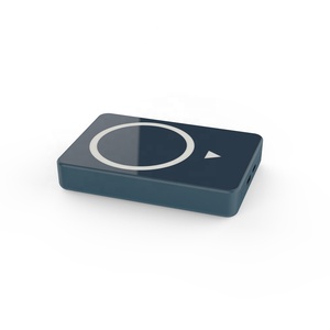 Banco de energía portátil con cargador inalámbrico magnético de 8000mAh con salida de entrada de y carga inalámbrica rápida de 10W - Product Image 4