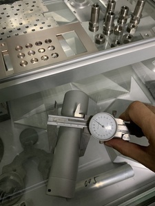 Oem Tùy Chỉnh CNC Gia Công Mini LED Torch Nhẹ Hơn 18650 Li Pin Có Thể Sạc Lại Cảnh Sát Chiến Thuật Đèn Pin Săn Bắn Đèn Pin - Product Image 5