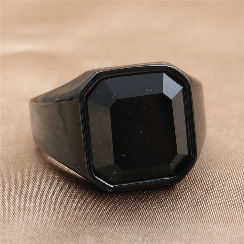 Nessa Black Stone (US)