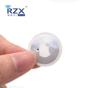 Etiqueta adhesiva RFID NFC programable con URL variable, logotipo de impresión, código QR para caja de cartón, embalaje, intercambio de sitios web