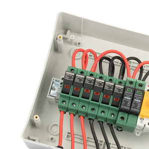 CHYT <strong>3</strong> <strong>Input</strong> <strong>1</strong> <strong>Output</strong> 1000V Outdoor Waterproof IP65 PV Solar Surge Lightning Protection DC Combiner Box - Product Image 4