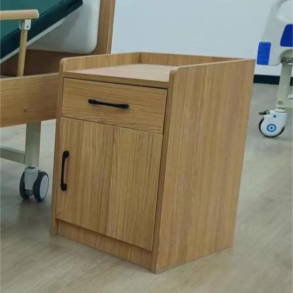 Petit volume en bois