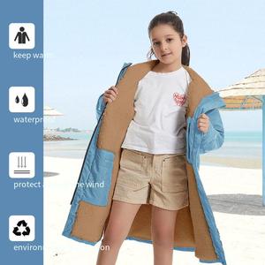 Children Comfortable Velvet Bathrobe Cloak Hooded Bath <strong>Towel</strong> Waterproof <strong>Plus</strong> Outdoor Swimming Windproof and Warm. - Product Image 5