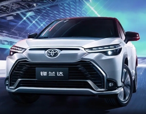 รถครอส2024/2025ไฮบริดส์แฮทช์แบคน้ำมันเกียร์ออโต้รถมือสอง - Product Image 1
