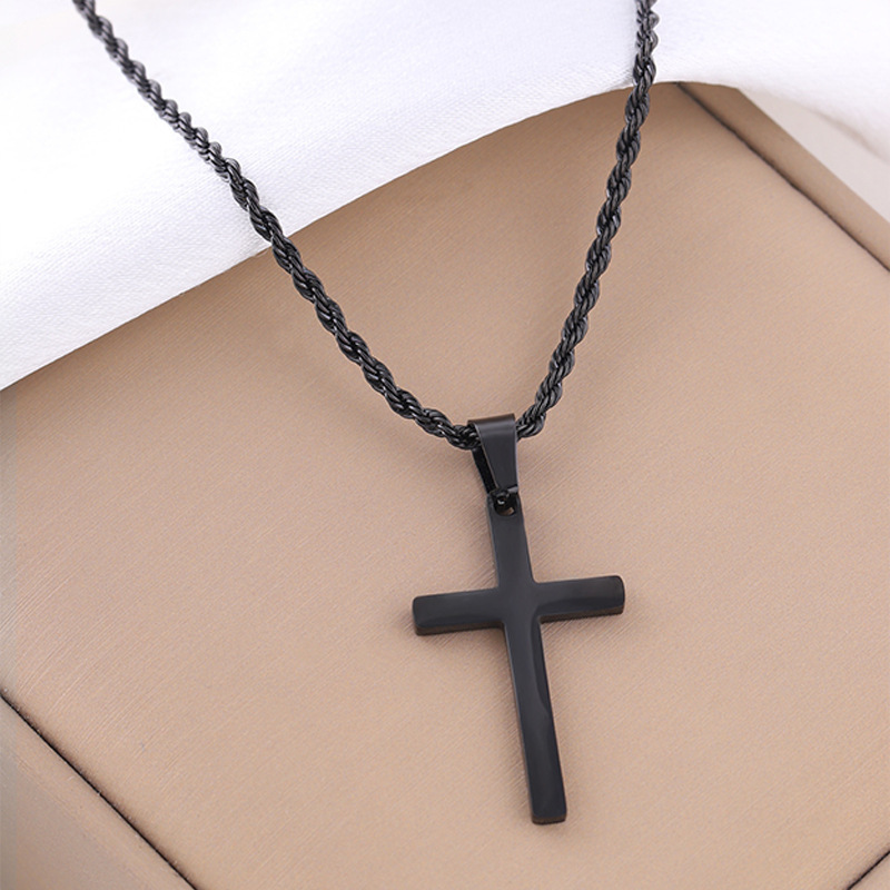 Collier noir twist cross
