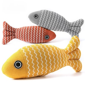 Caliente simulación forma de pez hierba gatera arrugado sonido gato juguetes mordedura dientes resistentes limpieza mascota juguetes de peluche Vatnip pez gato para juguete - Product Image 3
