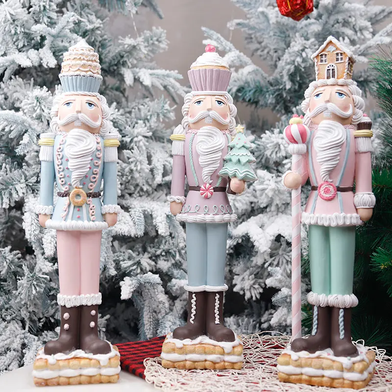 Redeco, nueva llegada, Serie de Navidad, adorno de Cascanueces rosa, decoración navideña de resina, artesanías de Cascanueces