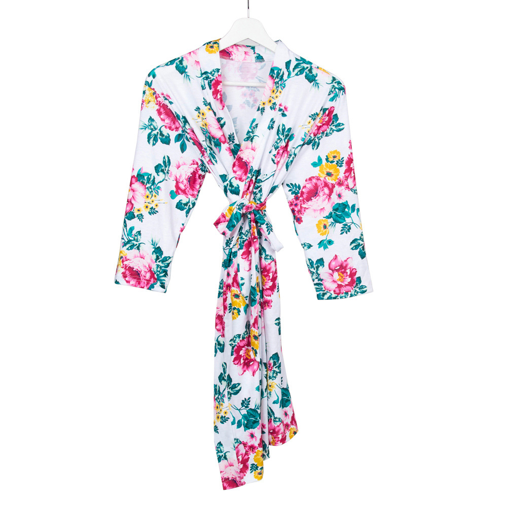 Chemise de nuit fleurie blanche