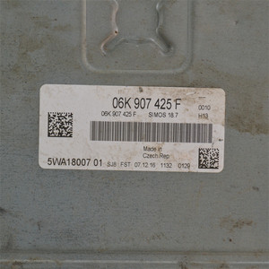 ECM ECU 06K907425F simos 18.7ชุดควบคุมเครื่องยนต์ PCM สำหรับ VW Passat Golf Tiguan รถมือสอง