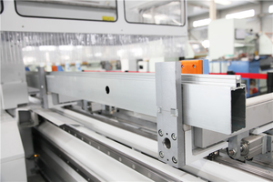 4 оси CNC обрабатывающий центр Y оси движущаяся скорость 0 ~ 80 м/мин - Product Image 5