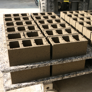 Venta caliente automática hidráulica de enclavamiento ladrillo máquina de fabricación de bloques de hormigón precio de la máquina de fabricación de ladrillos de cemento en Tanzania - Product Image 4