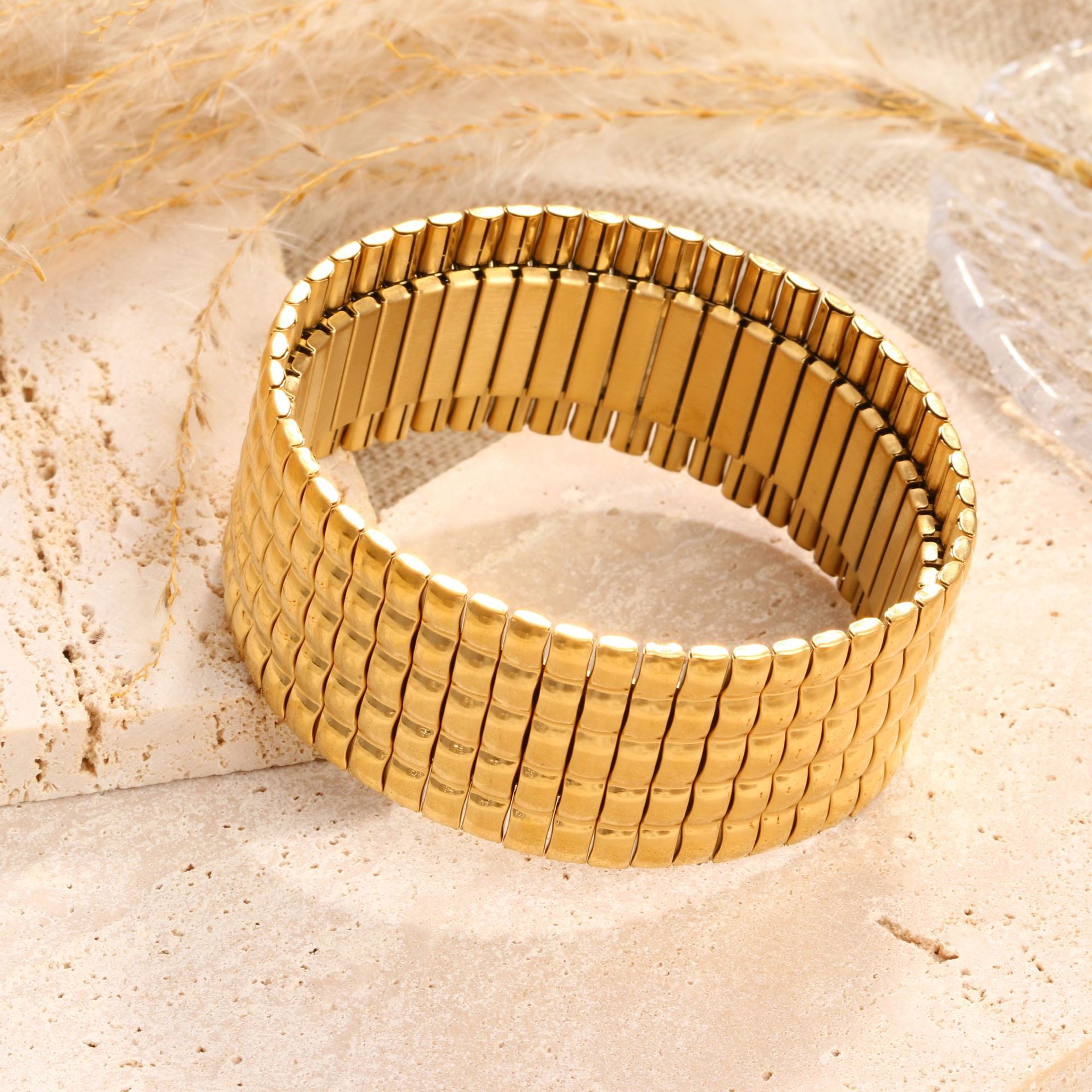 28mm gold