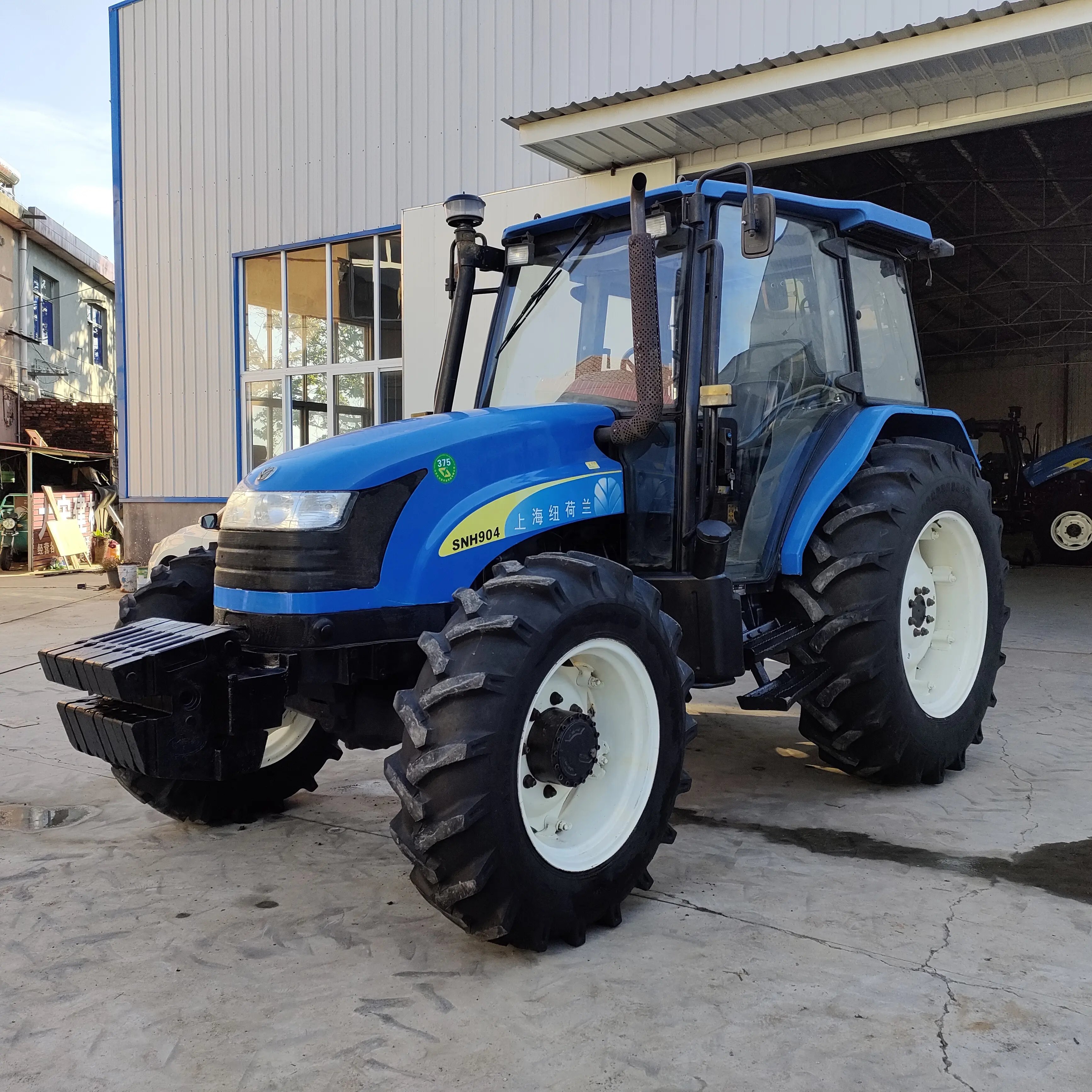 Venda quente de tratores agrícolas agrícolas 90HP 100HP 120HP 135HP com preço baixo