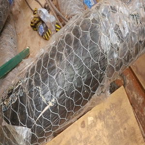 8 Foot Tall Chicken Coop <strong>Wire</strong> <strong>Netting</strong> 1/2&quot; 3/4 Inches <strong>Hexagonal</strong> Mesh Fencing/hexagon Chicken Cage <strong>Wire</strong> 1/2 X 3/4 Mesh - Product Image 4