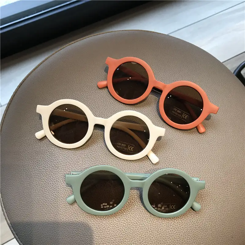 Occhiali da sole per bambini carini alla moda occhiali da sole per bambini con montatura rotonda smerigliata Uv400 occhiali da sole per ragazzi e ragazze all'ingrosso