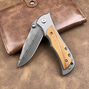 Bán buôn Damascus titanium coating Blade với khắc gỗ xử lý gấp Pocket <span class=keywords><strong>Knife</strong></span> cho cắm trại ngoài trời săn bắn Men' Quà Tặng - Product Image 3