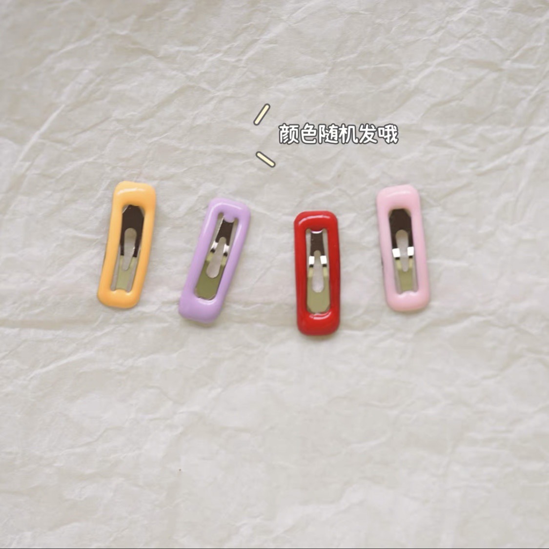 4 mini hair clips