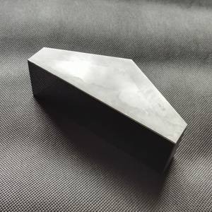 Prismi in CaF2 di Alta Precisione Personalizzati, Prismi in ZnSe, Prismi Triangolari in Vetro BK7/CaF2/Silice Fusa 45° ° 90 ° Prisma ad Angolo Retto - Product Image 6