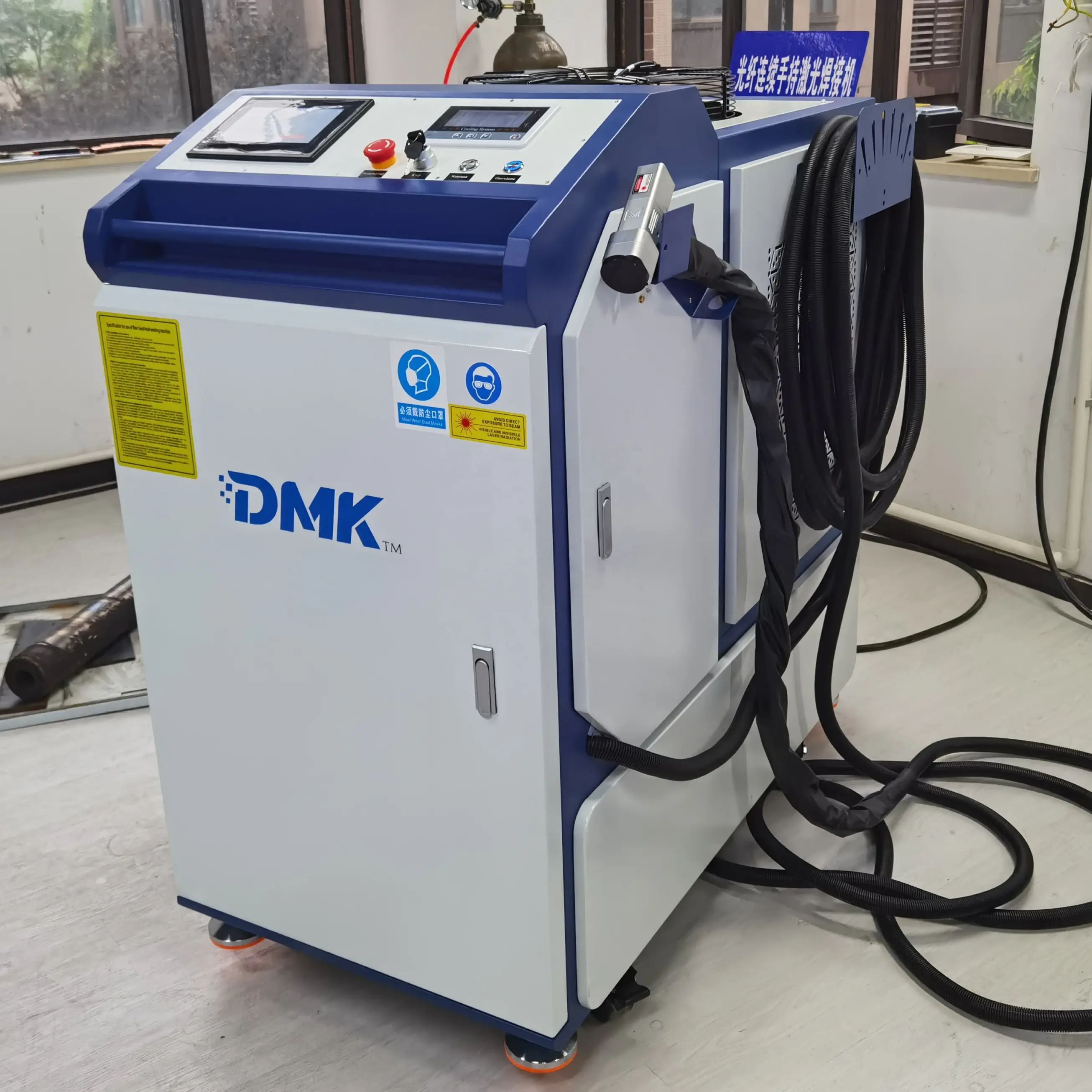 3000watt Laser Cleaning Machine Laser cleaning of facades of houses and buildings Derusting of steel Removal of oxidation