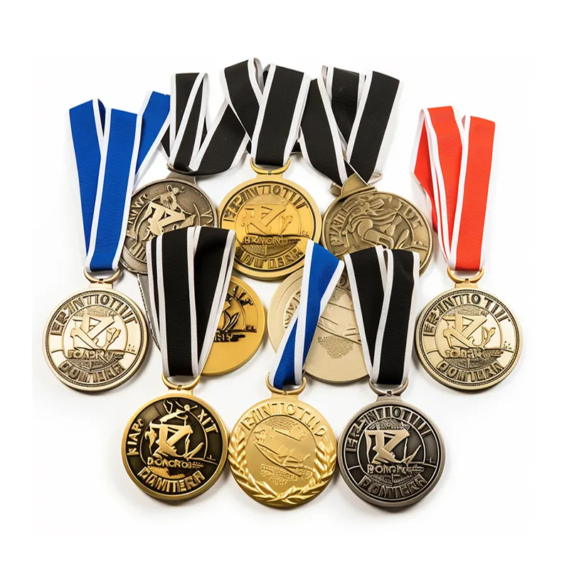 Desain produsen sesuai pesanan dengan tali pita Logo Zinc Alloy 3D maraton medali penghargaan olahraga balap logam kustom kosong