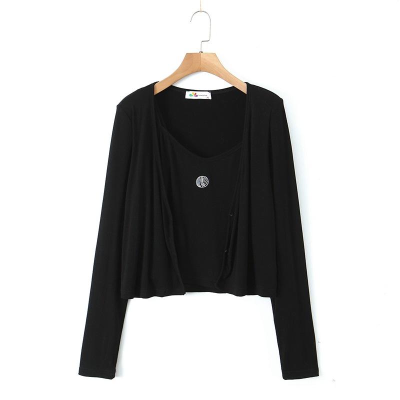 ชุดเซ็ตสองชิ้นสีดำ