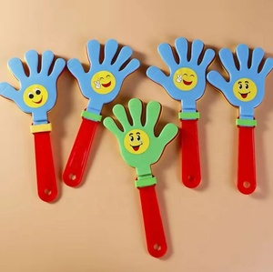 ไม้ตบมือพลาสติกหลายขนาดสำหรับจับคู่ฟุตบอล - Product Image 2