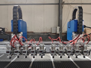 10 Spindle Multi Spindle <strong>CNC</strong> Router Machine with Vacuum Work Table 3015 with <strong>MACH3</strong> <strong>Control</strong> System - Product Image 3