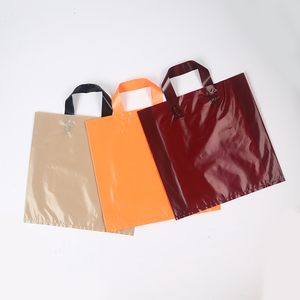 ショッピングバッグLDPEプラスチックキャリーソフトループバッグカスタムデザイン家庭用包装用ハンドル付き - Product Image 1