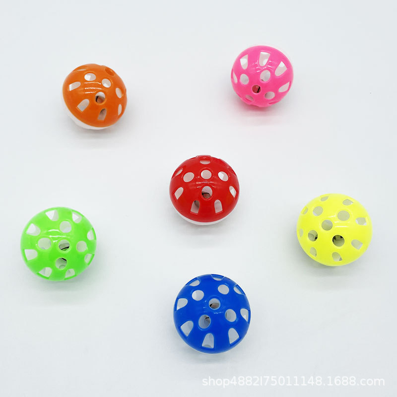 Balle tournante pour chat avec 6 couleurs aléatoires