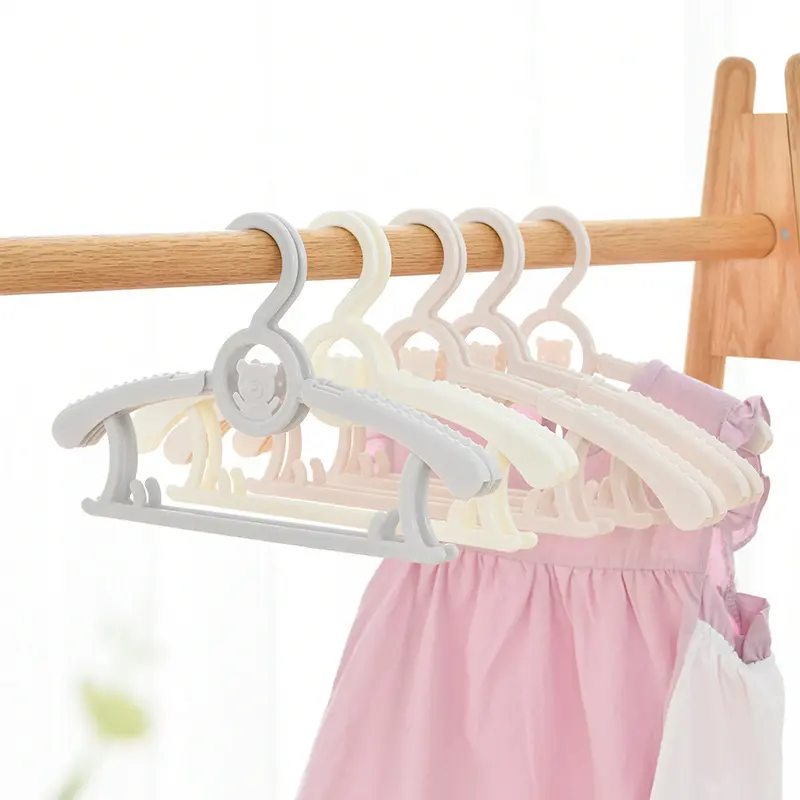 Colgador retráctil de ropa para niños, colgador de plástico para ropa de bebé, estante de secado