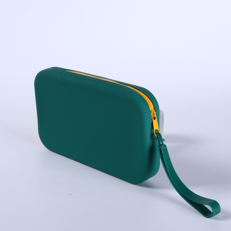 Verde oscuro