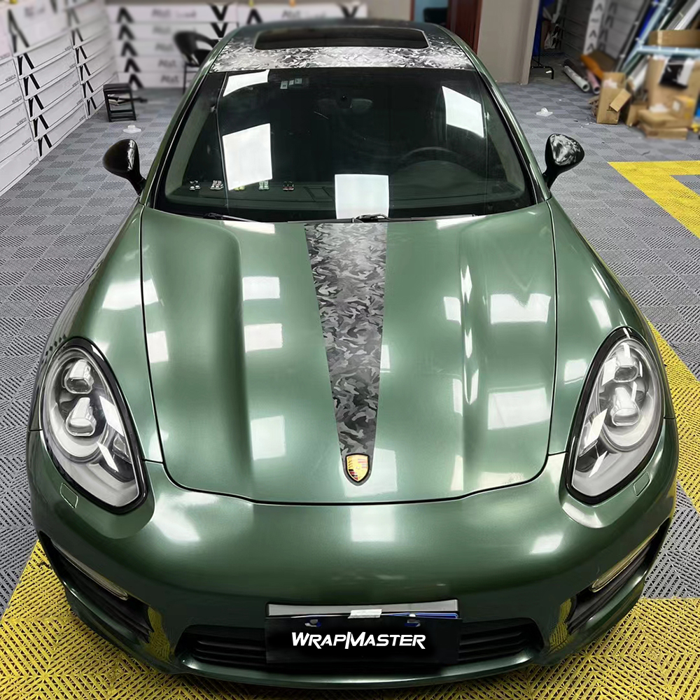 Super Glossy Metallic Fir Green