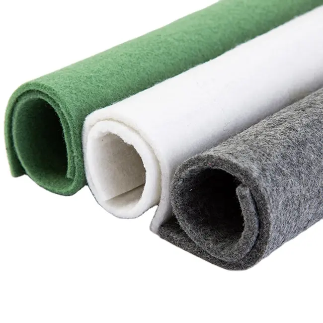 לספק 100% פוליאסטר הרגיש רול מחט אגרוף לא ארוג הרגיש בד לשטיחים תחתיות הרגיש שקית