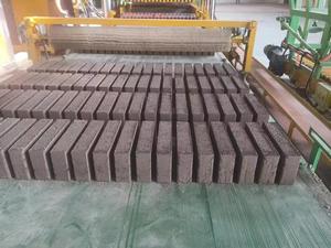 Qt4-40 Semi-Automatic Concrete <strong>Block</strong> Making <strong>Machine</strong> - Product Image 6