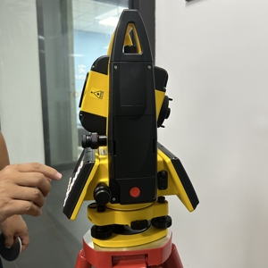 SOUTH Total Station <strong>N40</strong> Series with Laser Ranging and Absolute Encoding and Dual-axis Compensation - Product Image 6