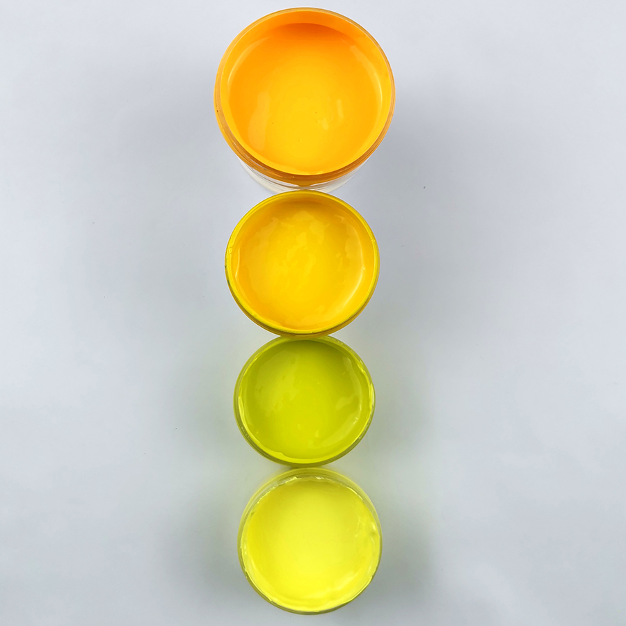 Jaune