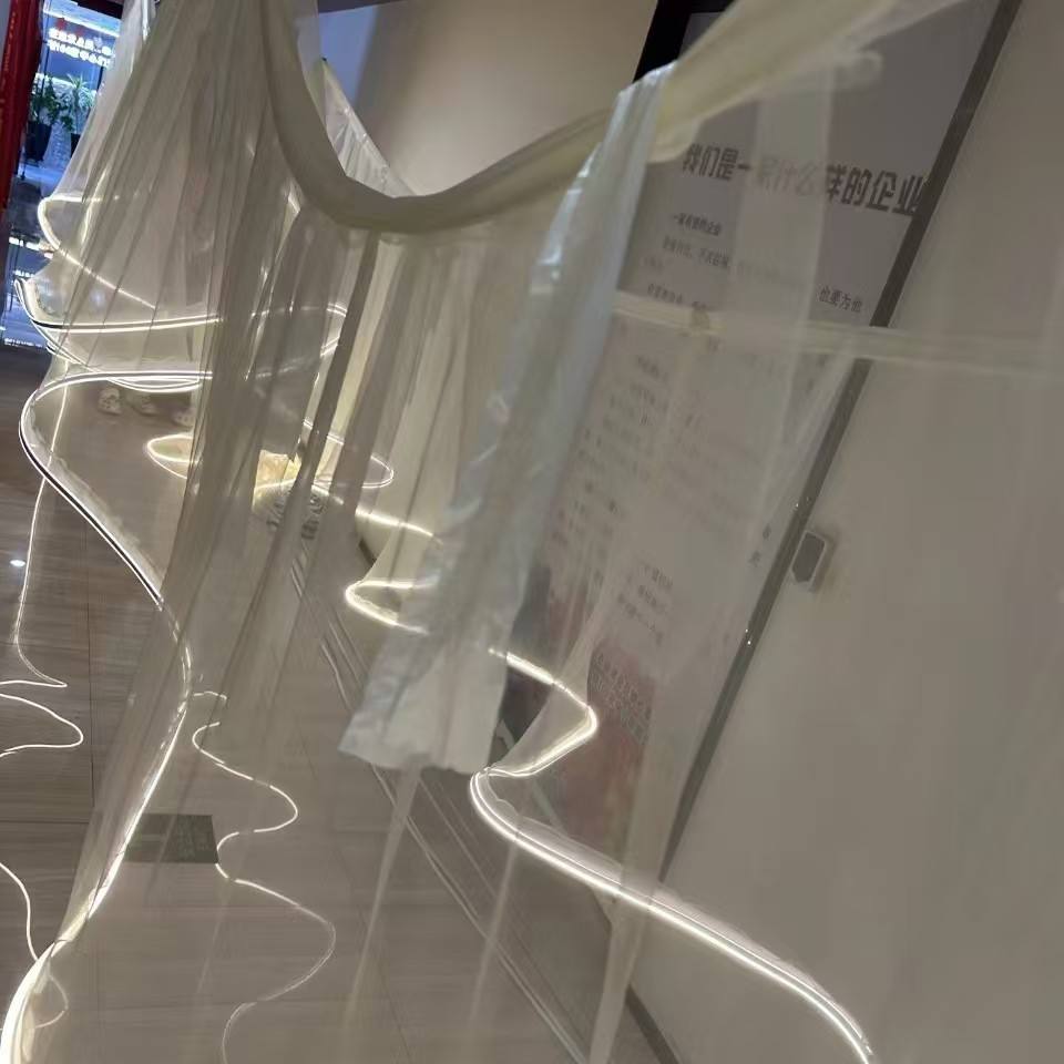 Tissu transparent blanc-lumière blanche