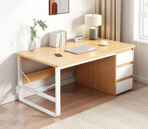 Escritorio de ordenador pequeño económico y sencillo para el hogar, dormitorio, aprendizaje, escritura, mesa de estudio, marco de acero para una sola persona