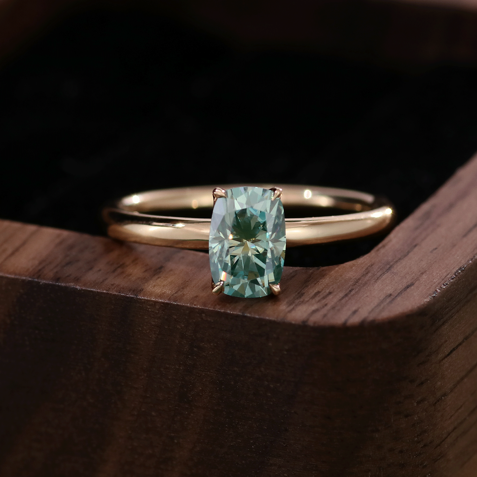 Real solid 10K gold moissanite diamond ring