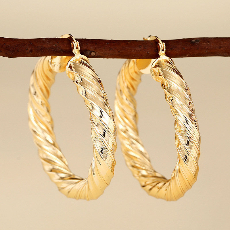 E4410 yellow gold