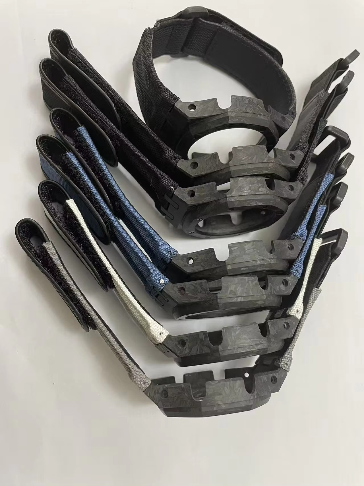 Carbon fiber case + Black strap