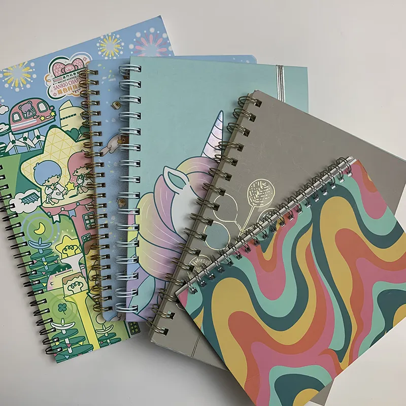 Quaderno a spirale con copertina rigida per Notebook personalizzato formato A4 A5 Design semplice per studenti