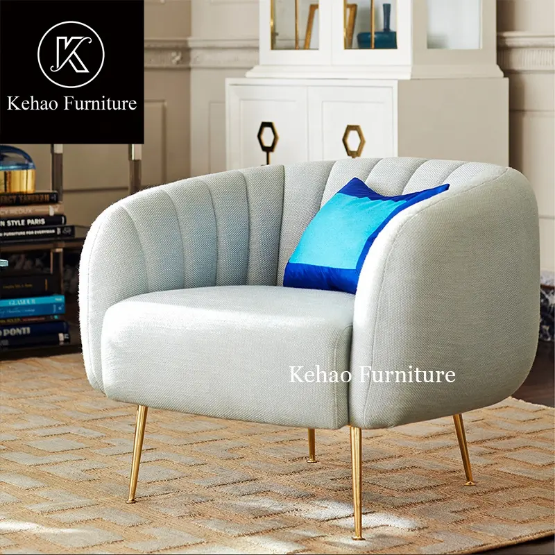 Moderna poltrona in tessuto accento toeletta di lusso gamba dorata divano sedia vendita calda caffetteria per il tempo libero divano singolo sedia