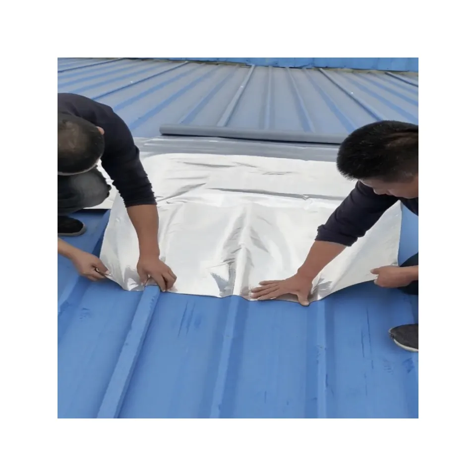 Rollo de cinta autoadhesiva de papel de aluminio, sin pintura de caucho butílico, fijación de fugas bituminosas, membrana impermeable para materiales para techos