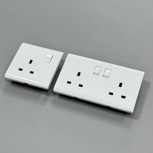 Interruttori a 1/2 parete Standard di nuovo Design UK 1/2/3/4 interruttori a pulsante e presa per la casa - Product Image 2