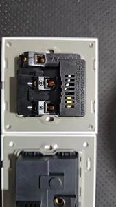 热卖带C型和USB的开关3针通用插座