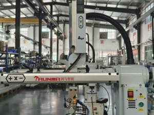 Robot oscilante Arml para máquina de moldeo por inyección vertical Sistema de automatización robótica industrial Pinza de fresado RL650 - Product Image 6